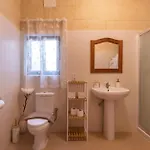 Pet Friendly Penthouse, Rooftop Jacuzzi With Views Apartmán *