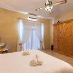 Pet Friendly Penthouse, Rooftop Jacuzzi With Views *
