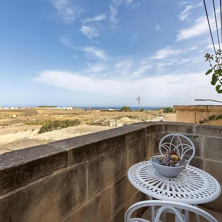 Pet Friendly Penthouse, Rooftop Jacuzzi With Views Lejlighed