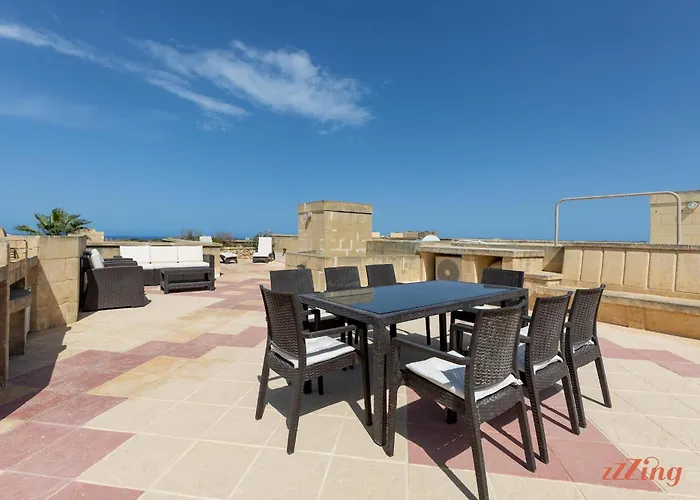 Pet Friendly Penthouse, Rooftop Jacuzzi With Views Appartamento *