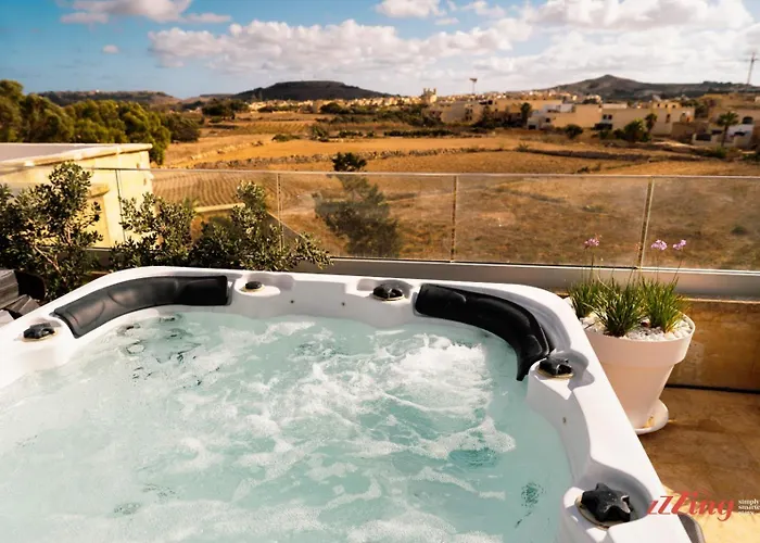 Pet Friendly Penthouse, Rooftop Jacuzzi With Views Appartement *